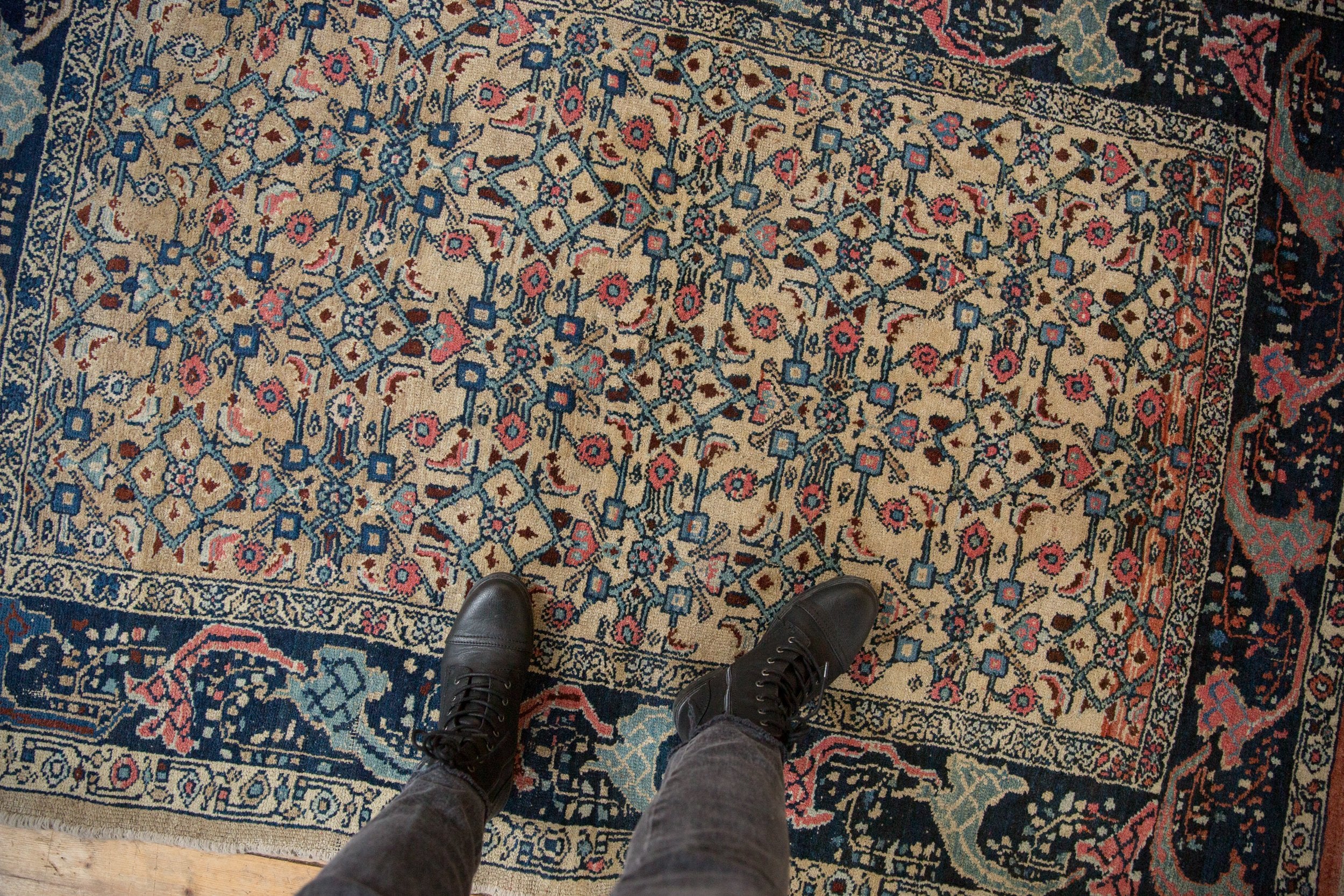 4.5x6.5 Vintage Distressed Bijar Rug // ONH Item ee004084 Image 1