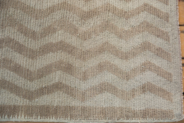 2.5x8 Vintage Distressed Tulu Rug Runner // ONH Item ee004114 Image 5