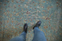 9.5x15.5 Vintage Distressed Meshed Carpet // ONH Item ee004211 Image 1