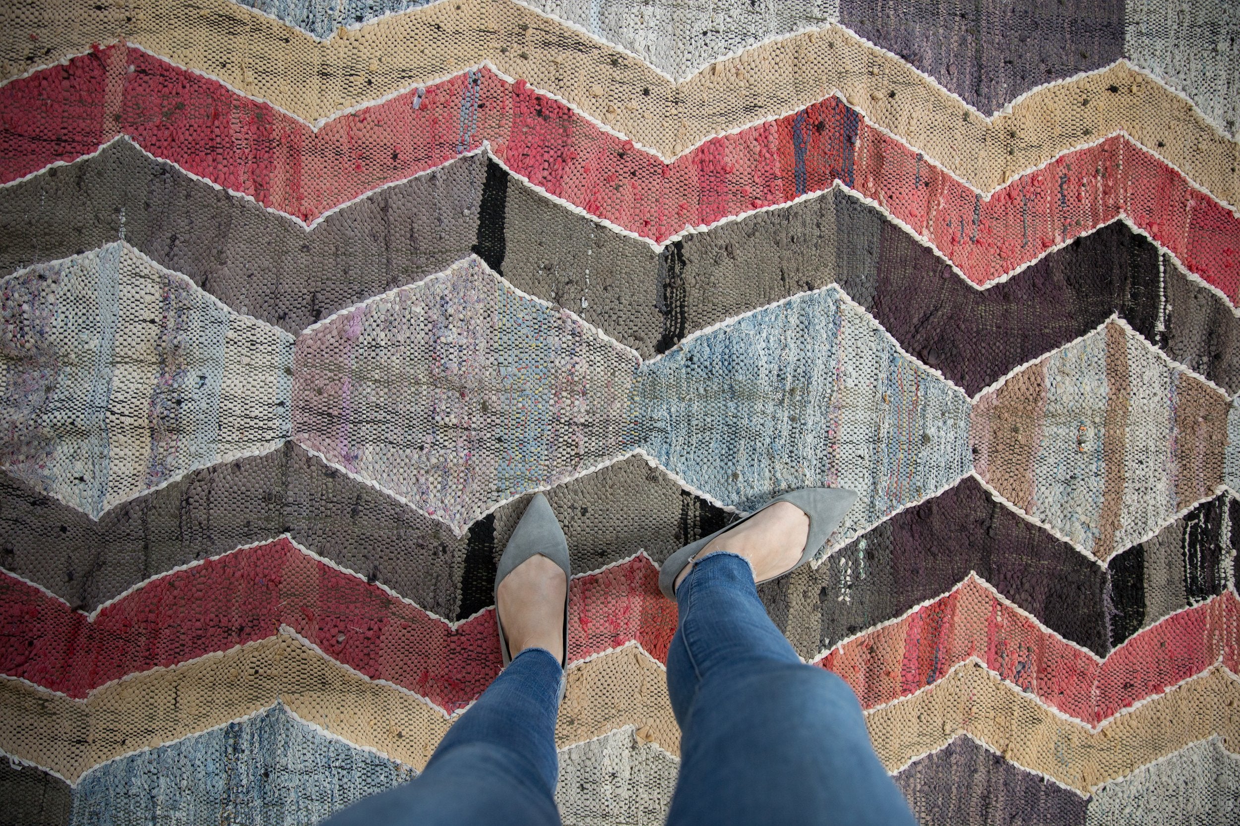 4x7 Vintage Distressed Turkish Rag Rug Design Rug // ONH Item ee004260 Image 1