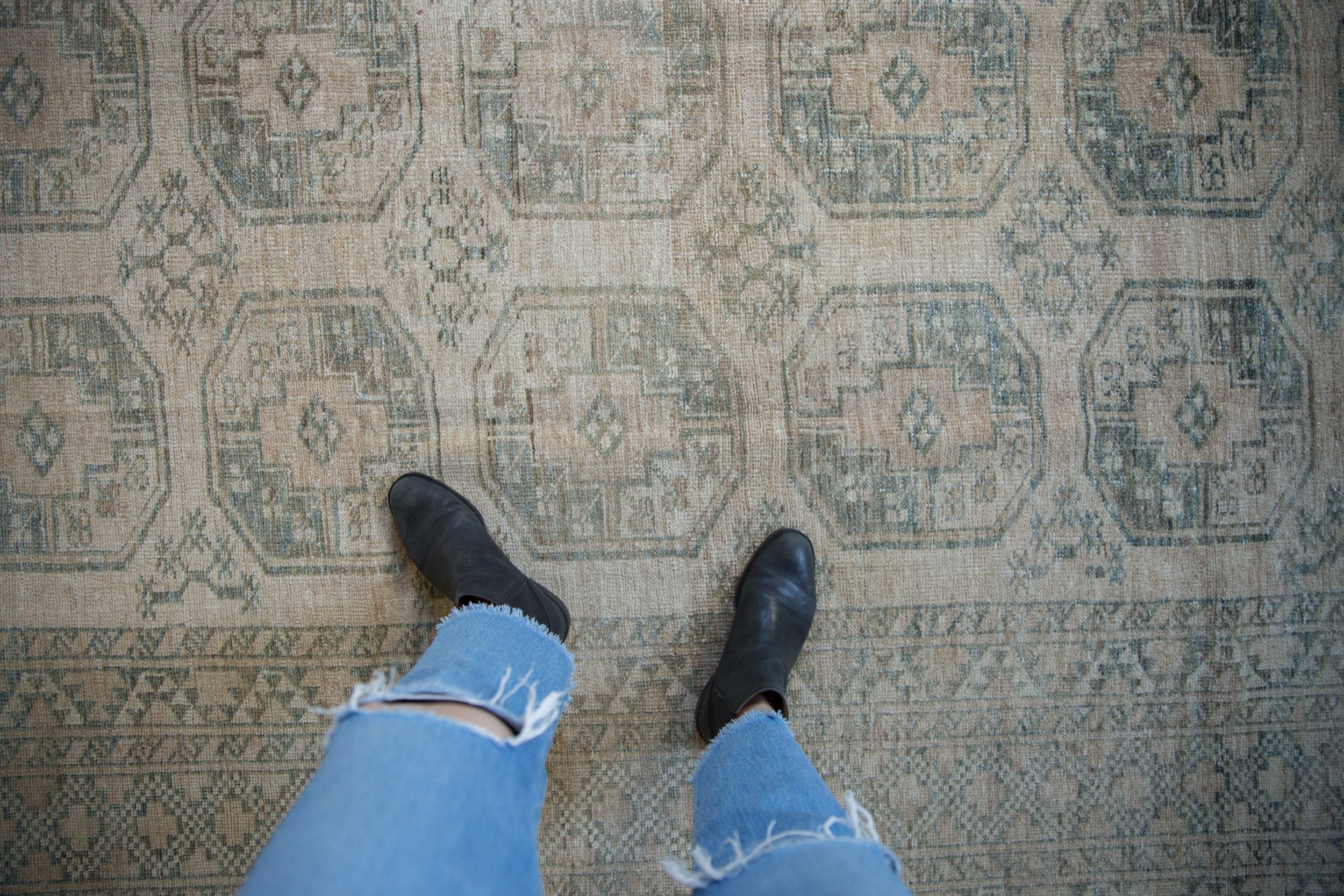 8x10 Vintage Distressed Ersari Carpet // ONH Item ee004349 Image 1