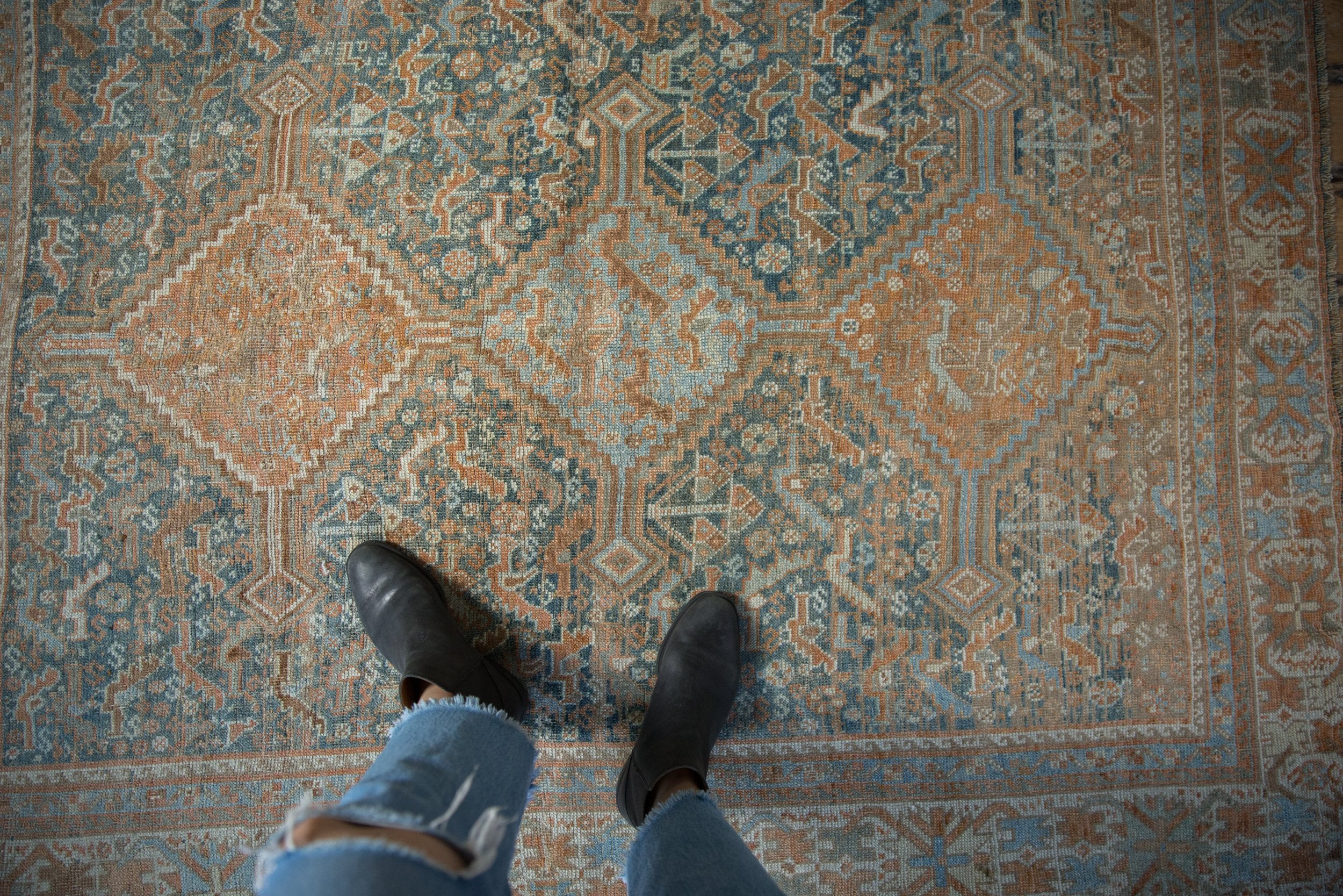 4.5x6 Vintage Distressed Qashqai Rug // ONH Item ee004354 Image 1