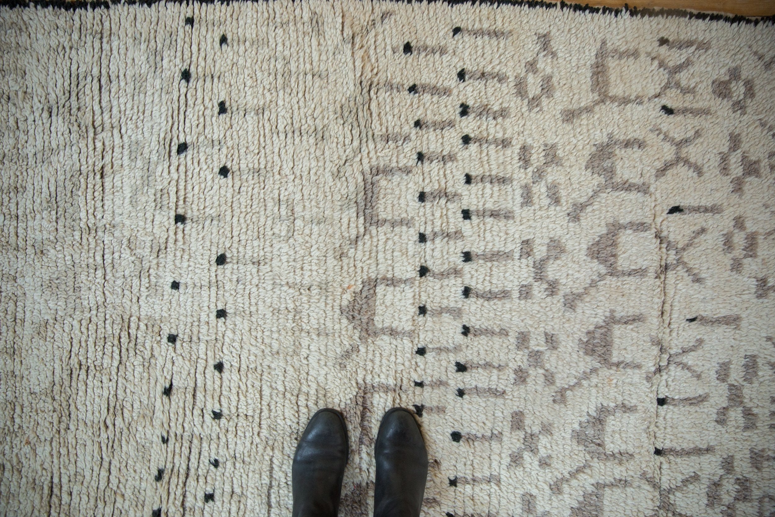 3.5x6.5 Vintage Moroccan Rug // ONH Item ee004373 Image 1