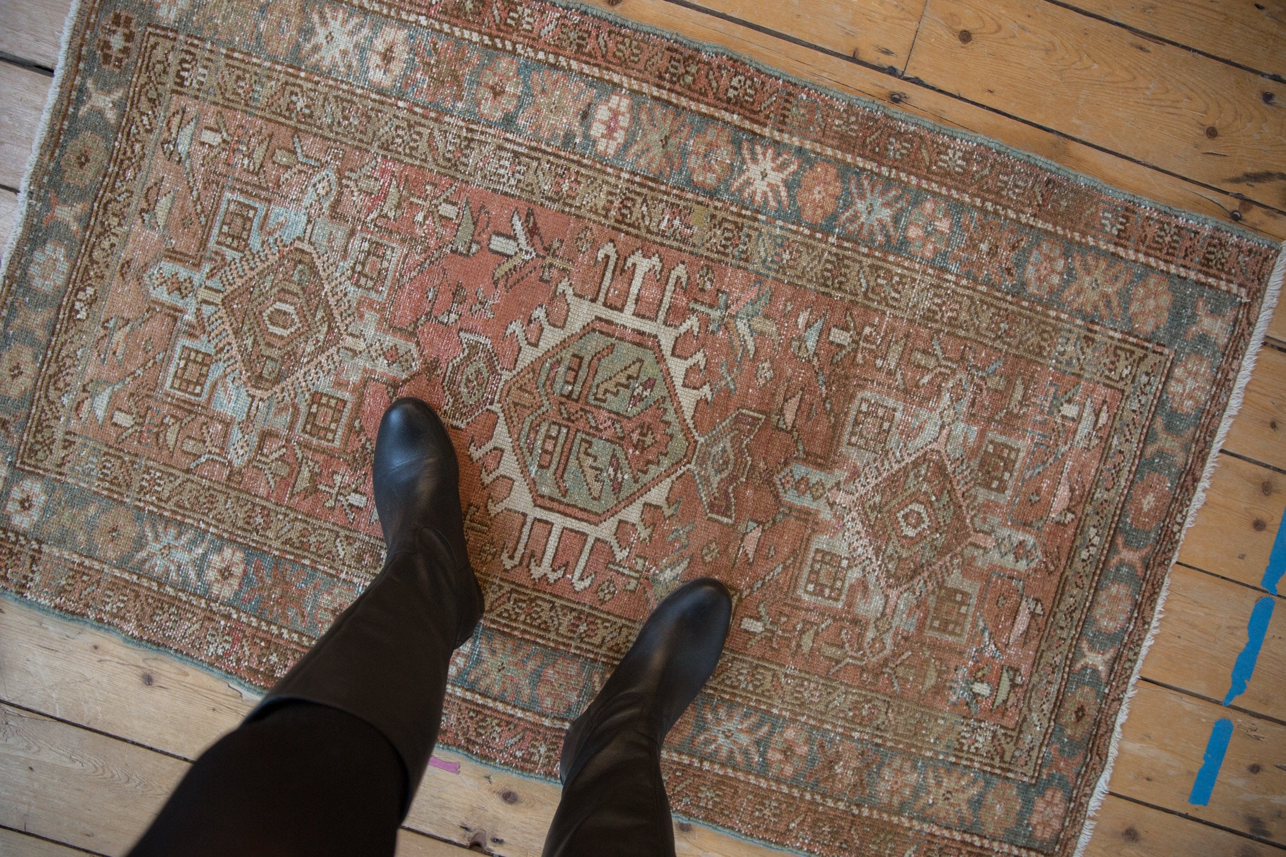 2.5x4.5 Vintage Distressed Karaja Rug // ONH Item ee004382 Image 1