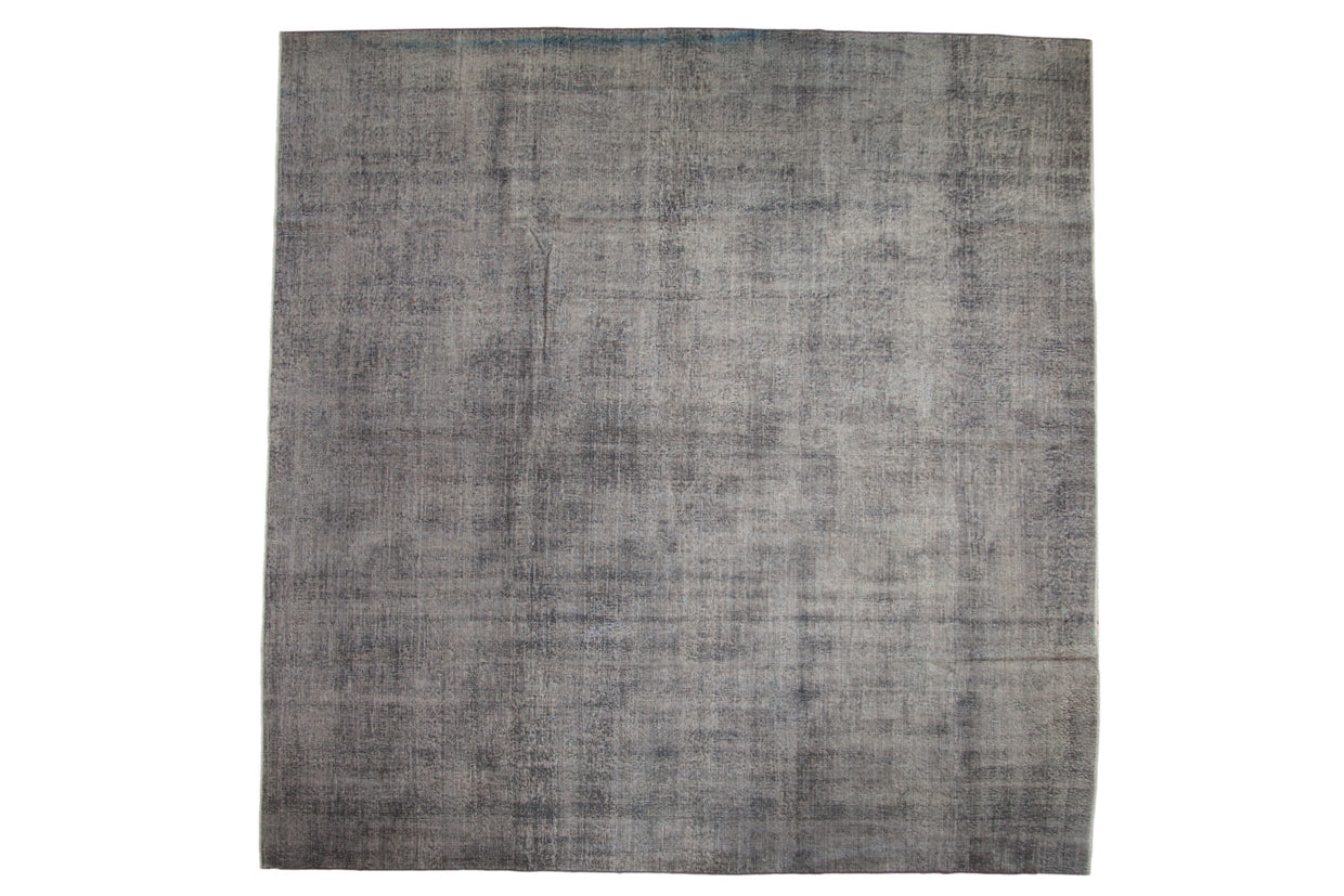 10.5x11 Vintage Distressed Sparta Square Carpet // ONH Item ee004419