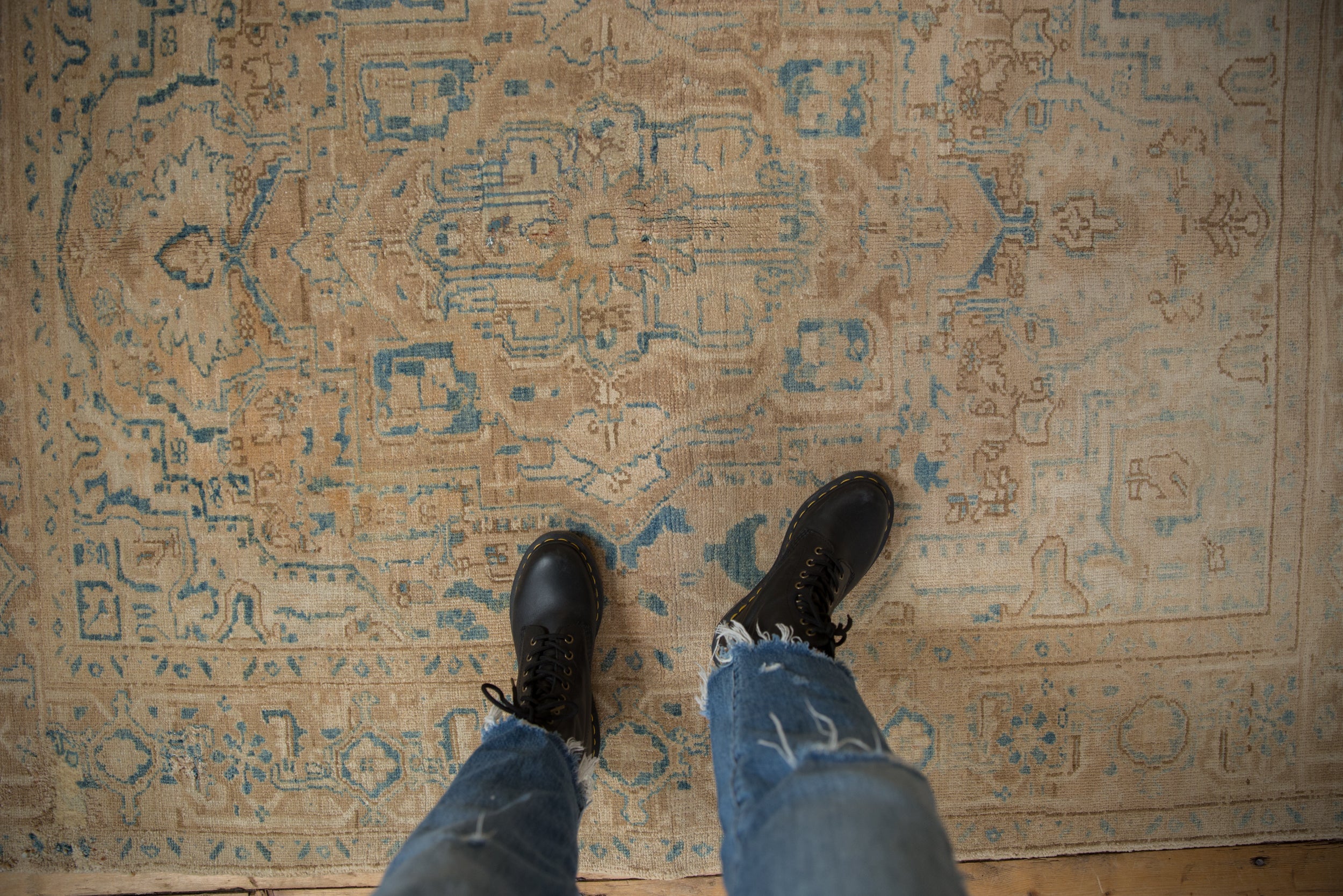 5x6 Vintage Distressed Ahar Square Rug // ONH Item ee004436 Image 1