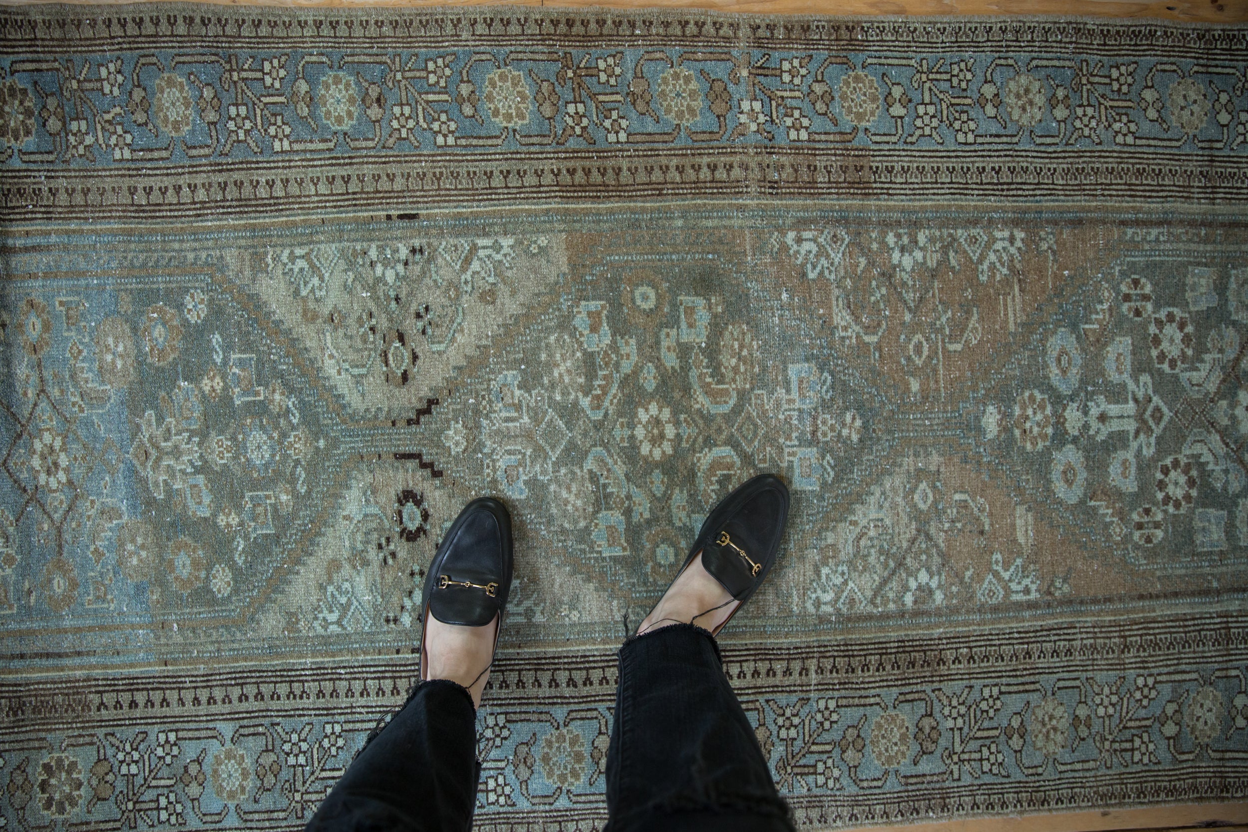 3.5x13.5 Vintage Distressed Malayer Rug Runner // ONH Item ee004460