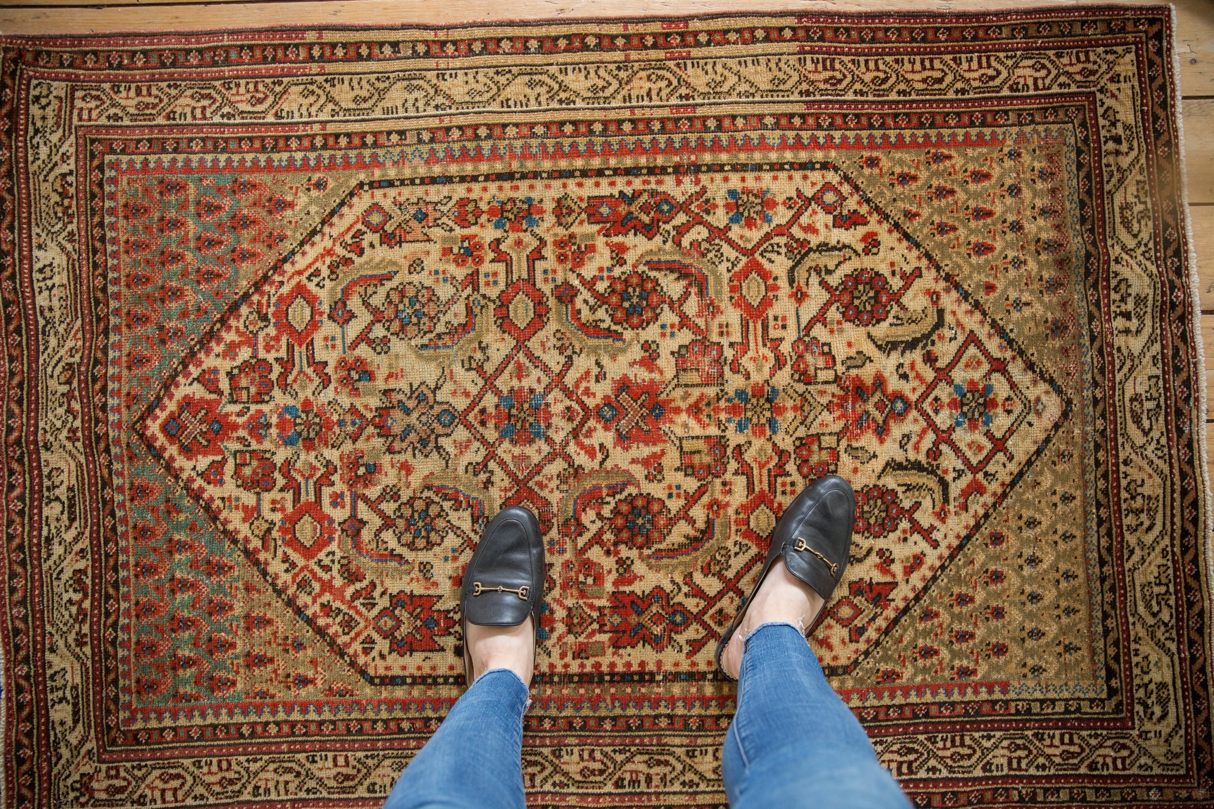 3.5x5 Vintage Distressed Serbend Rug // ONH Item ee004474 Image 1