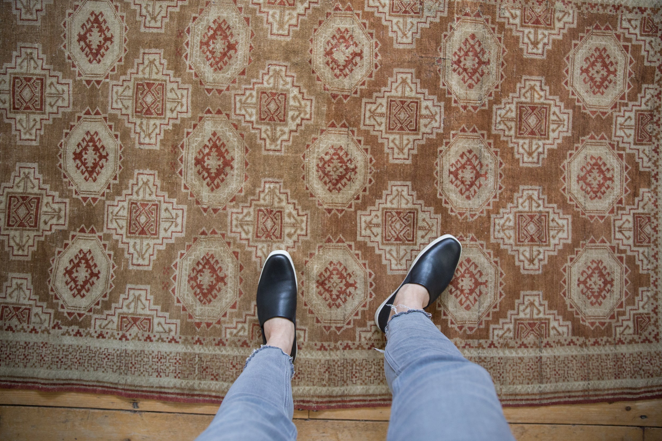 4x7 Vintage Distressed Belouch Rug // ONH Item ee004488 Image 1