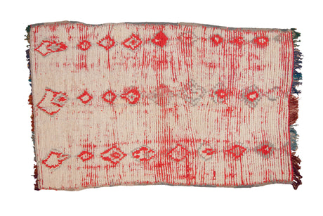 5.5x8.5 Vintage Moroccan Carpet // ONH Item ee004533