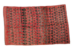 6x9.5 Vintage Moroccan Carpet // ONH Item ee004537