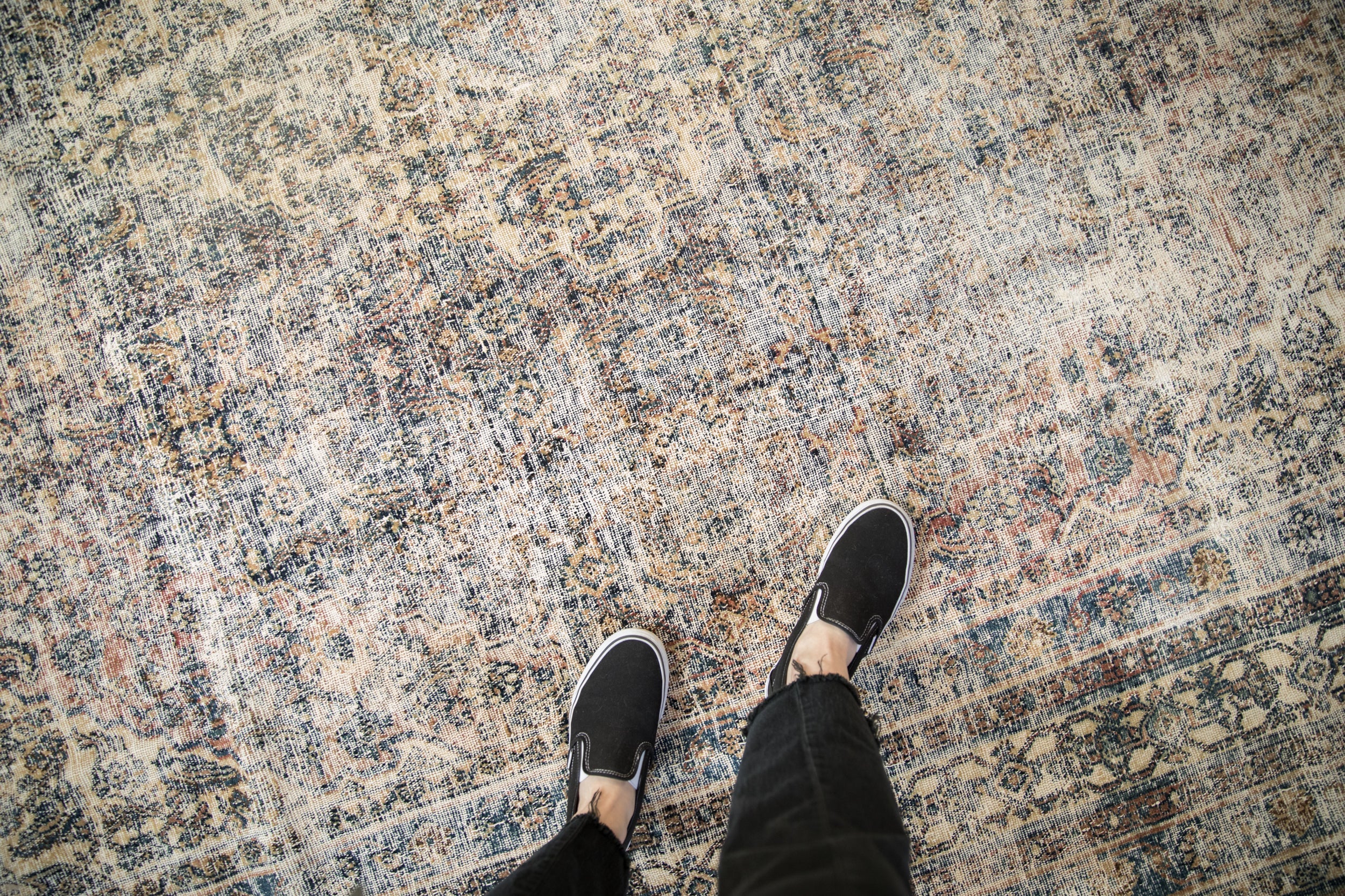 9x11.5 Vintage Distressed Bibikabad Carpet // ONH Item ee004543 Image 1