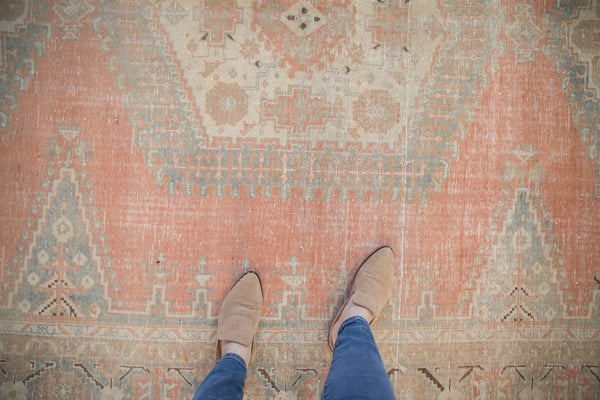 7.5x10.5 Vintage Distressed Veece Carpet // ONH Item ee004564 Image 1