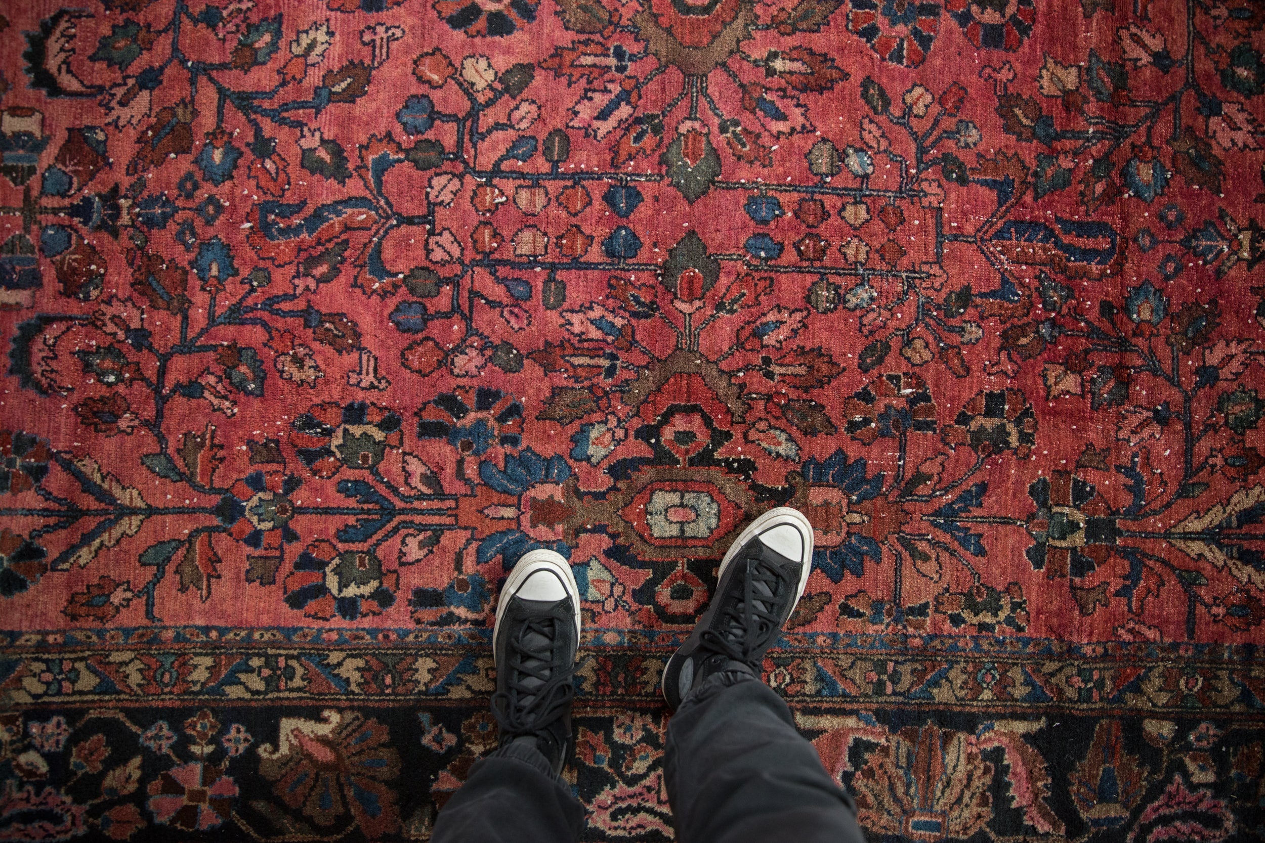 Vintage Lilihan Carpet // ONH Item: ee004630, Image 1