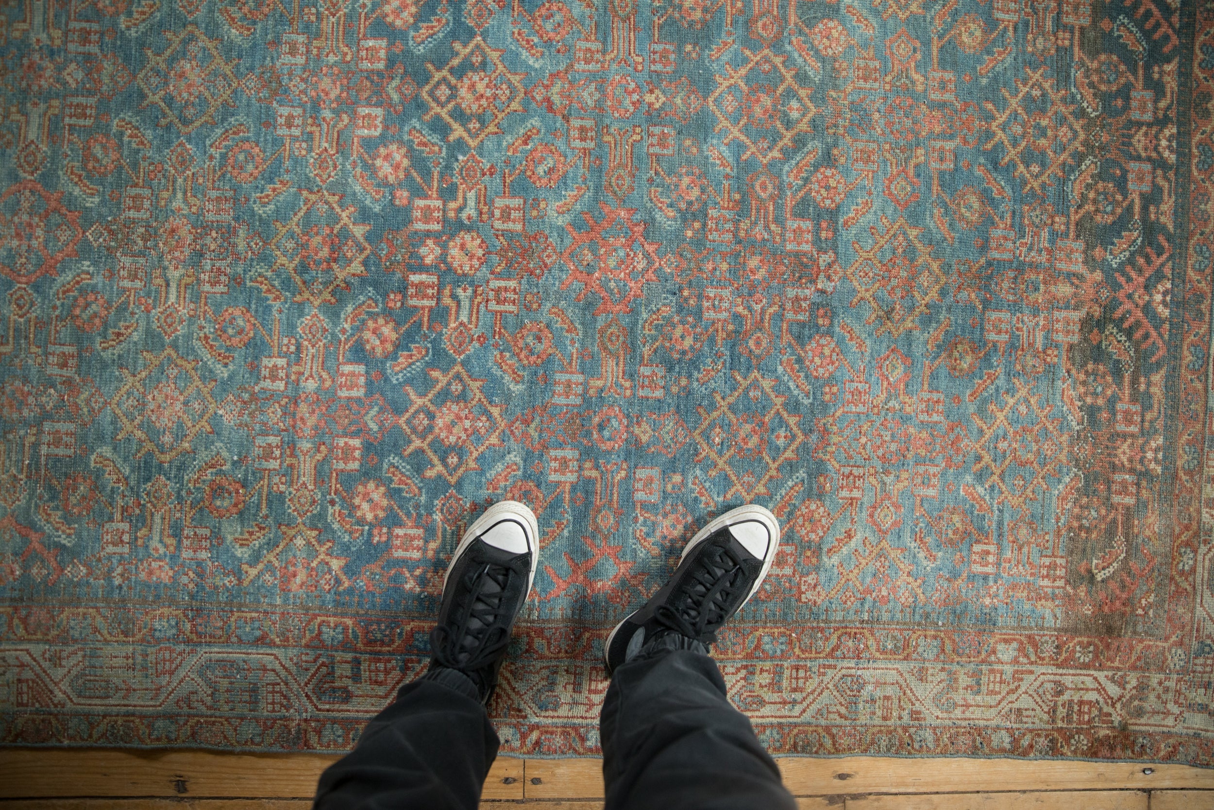 Vintage Distressed Hamadan Rug // ONH Item: ee004633, Image 1