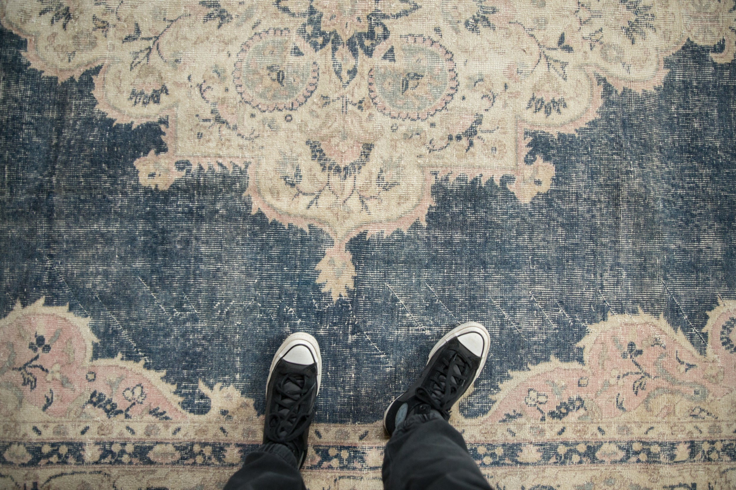 Vintage Distressed Sparta Carpet // ONH Item: ee004646, Image 1