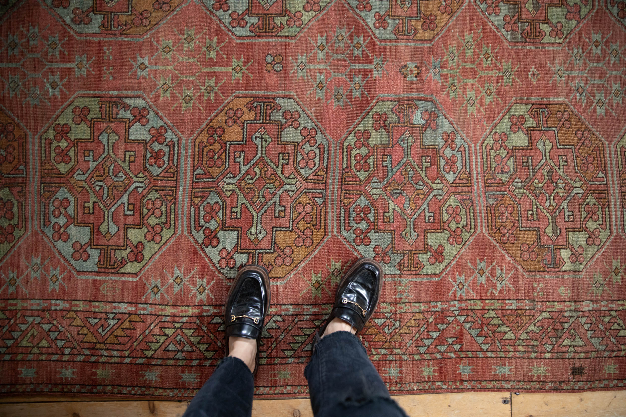 Antique Distressed Ersari Carpet // ONH Item: ee004658, Image 1