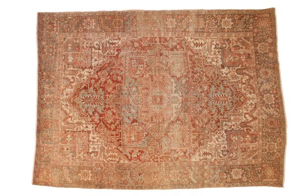 Vintage Distressed Heriz Carpet // ONH Item: ee004665
