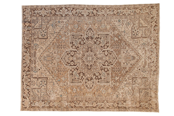 Vintage Distressed Heriz Carpet // ONH Item: ee004673