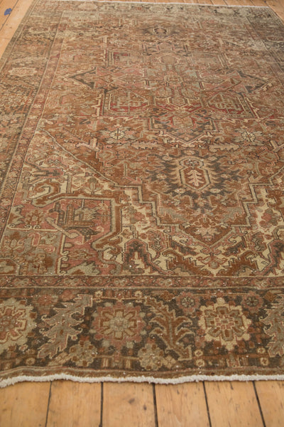 Vintage Distressed Heriz Carpet // ONH Item: ee004675, Image 4