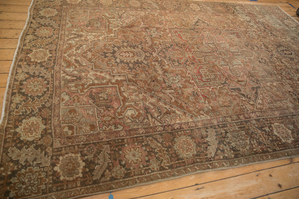 Vintage Distressed Heriz Carpet // ONH Item: ee004675, Image 6