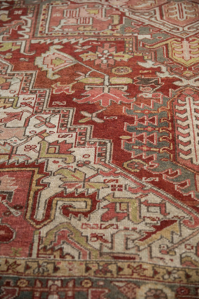 Vintage Distressed Heriz Carpet // ONH Item: ee004687, Image 11