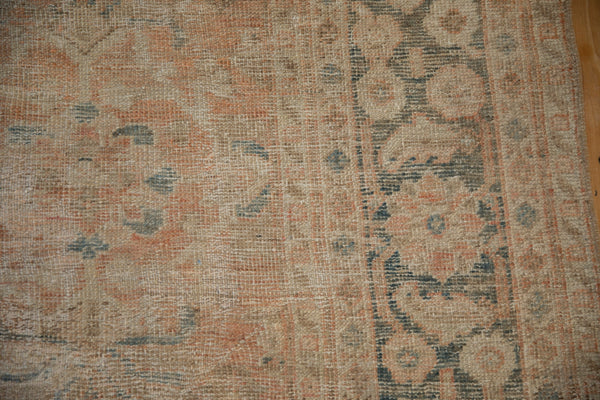 Antique Distressed Mahal Carpet // ONH Item: ee004689, Image 2