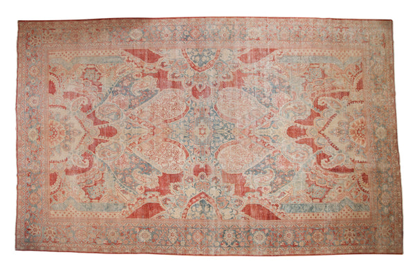 Vintage Distressed Mahal Carpet // ONH Item: ee004692