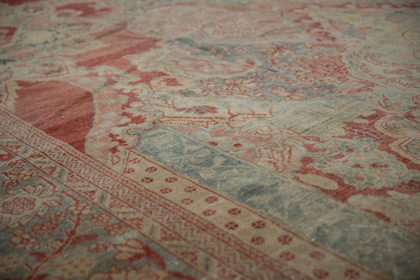 Vintage Distressed Mahal Carpet // ONH Item: ee004692, Image 4