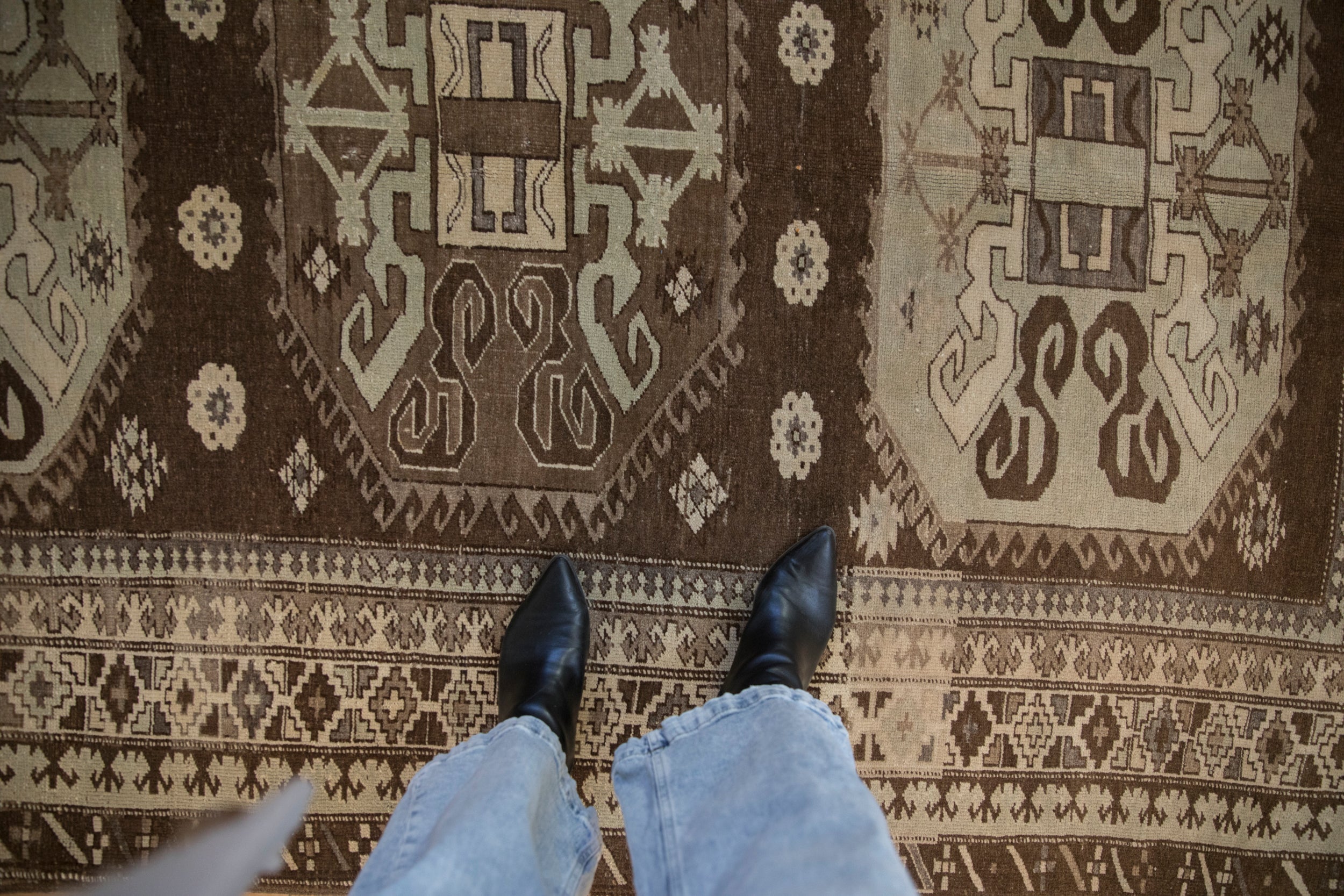 Vintage Distressed Kars Carpet // ONH Item: ee004700, Image 1