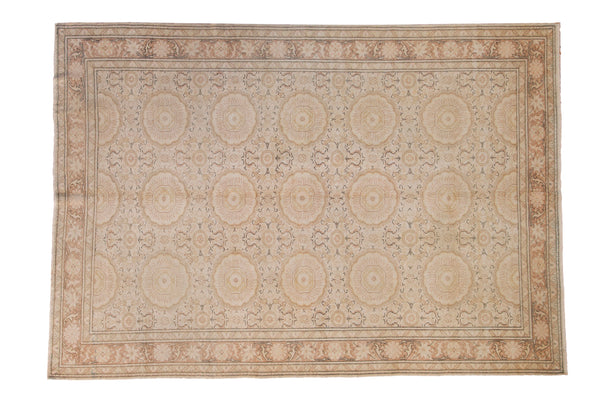 Vintage Distressed Kaisary Carpet // ONH Item: ee004707