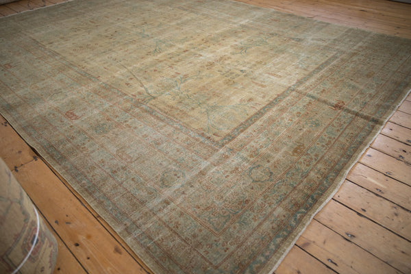 Antique Distressed Yezd Carpet // ONH Item: ee004722, Image 4