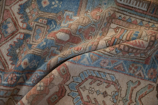 Vintage Distressed Bakhtiari Carpet // ONH Item: ee004731, Image 10