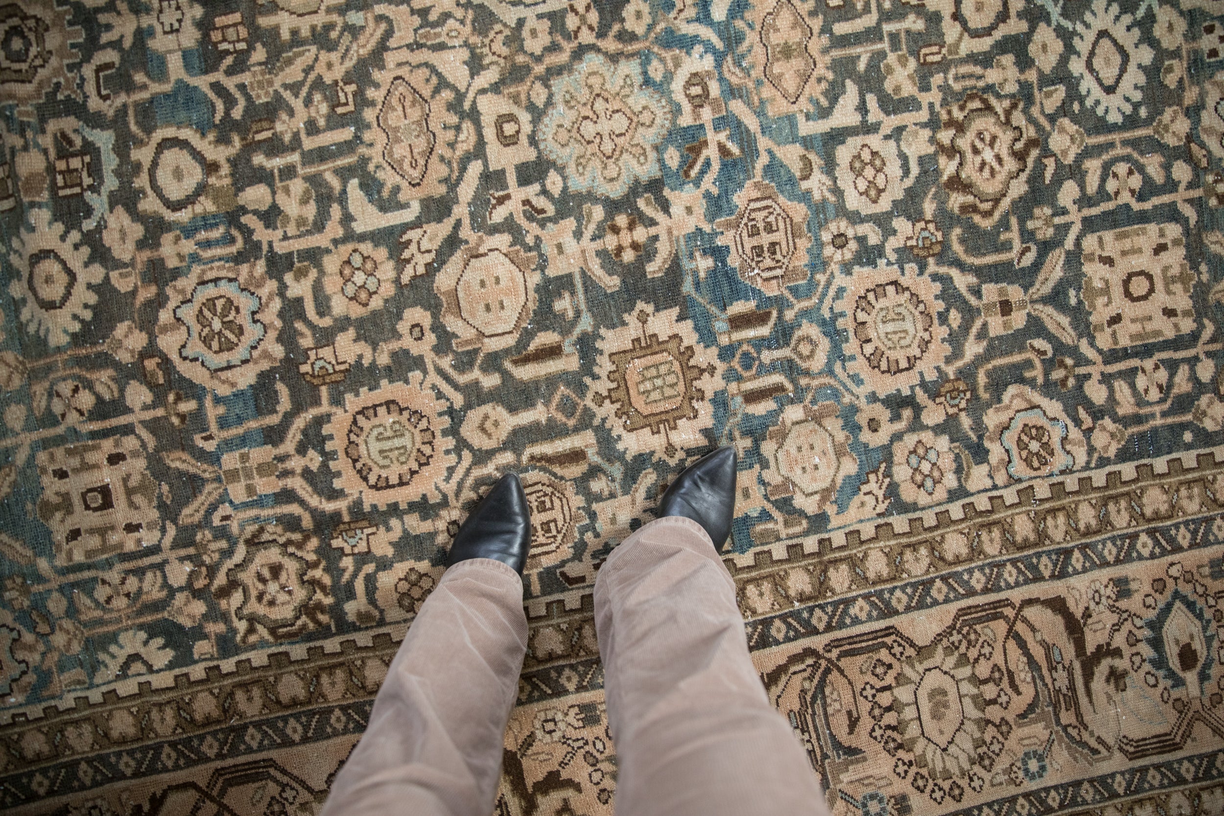 Vintage Distressed Malayer Carpet // ONH Item: ee004736, Image 1