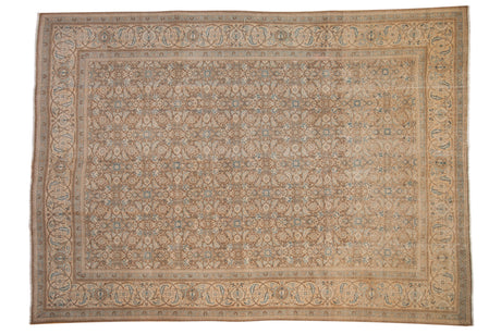 Vintage Distressed Mahal Carpet // ONH Item: ee004749