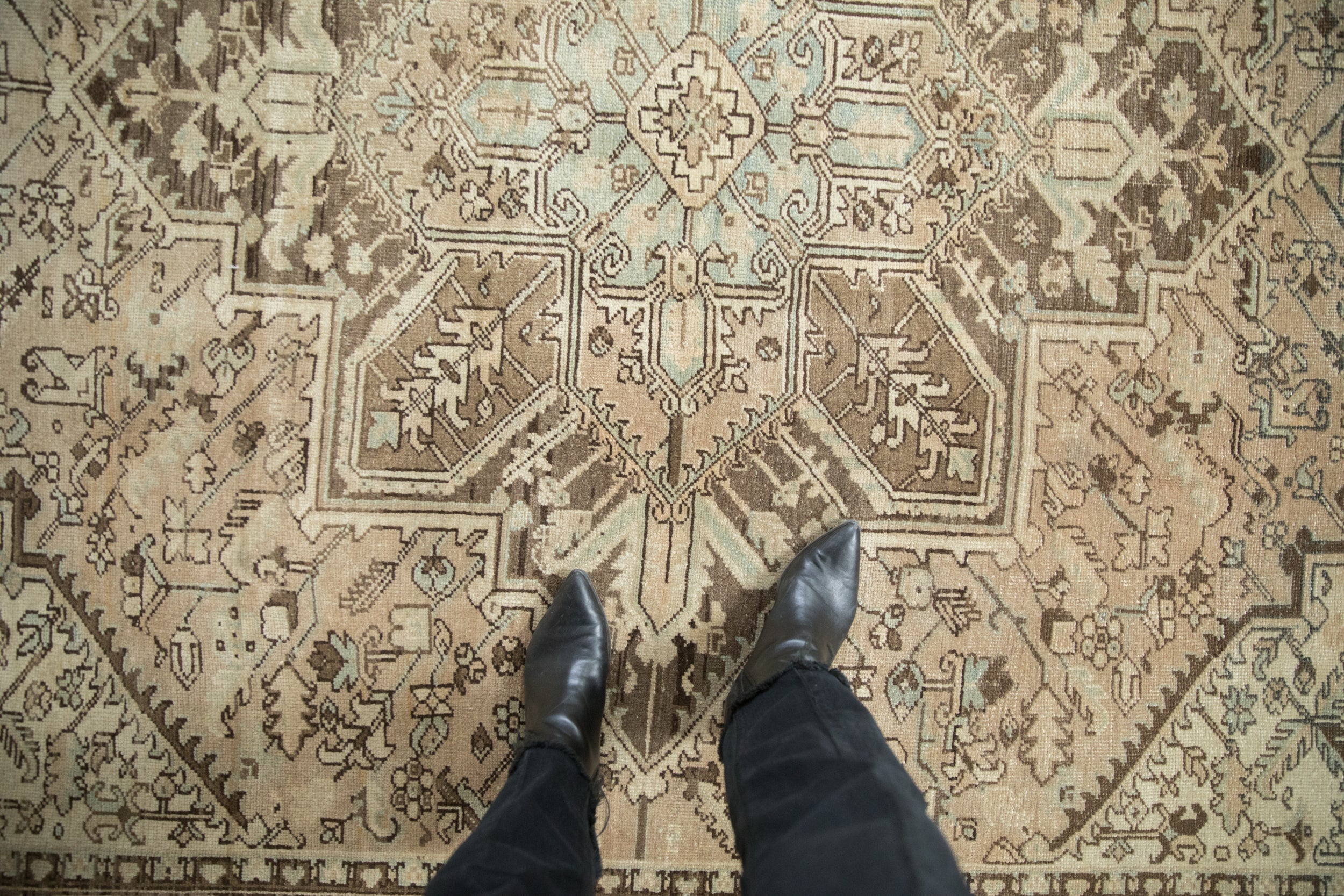 Vintage Distressed Mehrivan Carpet // ONH Item: ee004753, Image 1