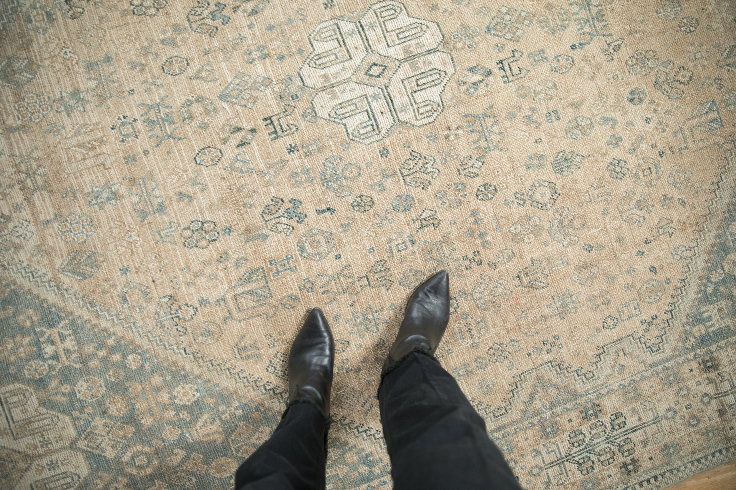 Vintage Distressed Qashqai Carpet // ONH Item: ee004758, Image 1
