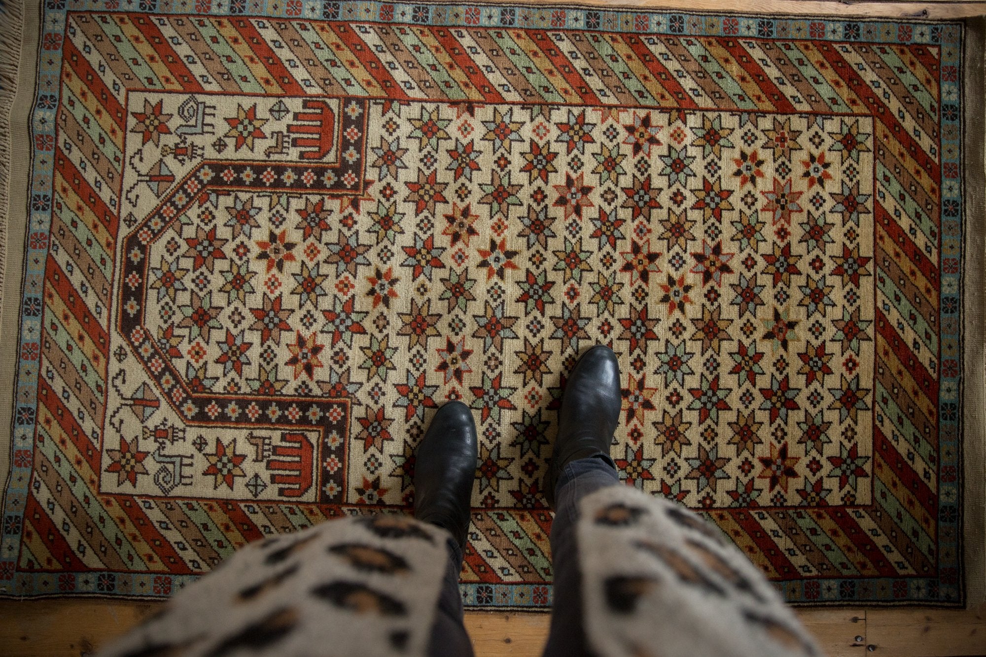 3.5x5.5 Vintage Romanian Daghestan Design Rug // ONH Item mc001142 Image 1