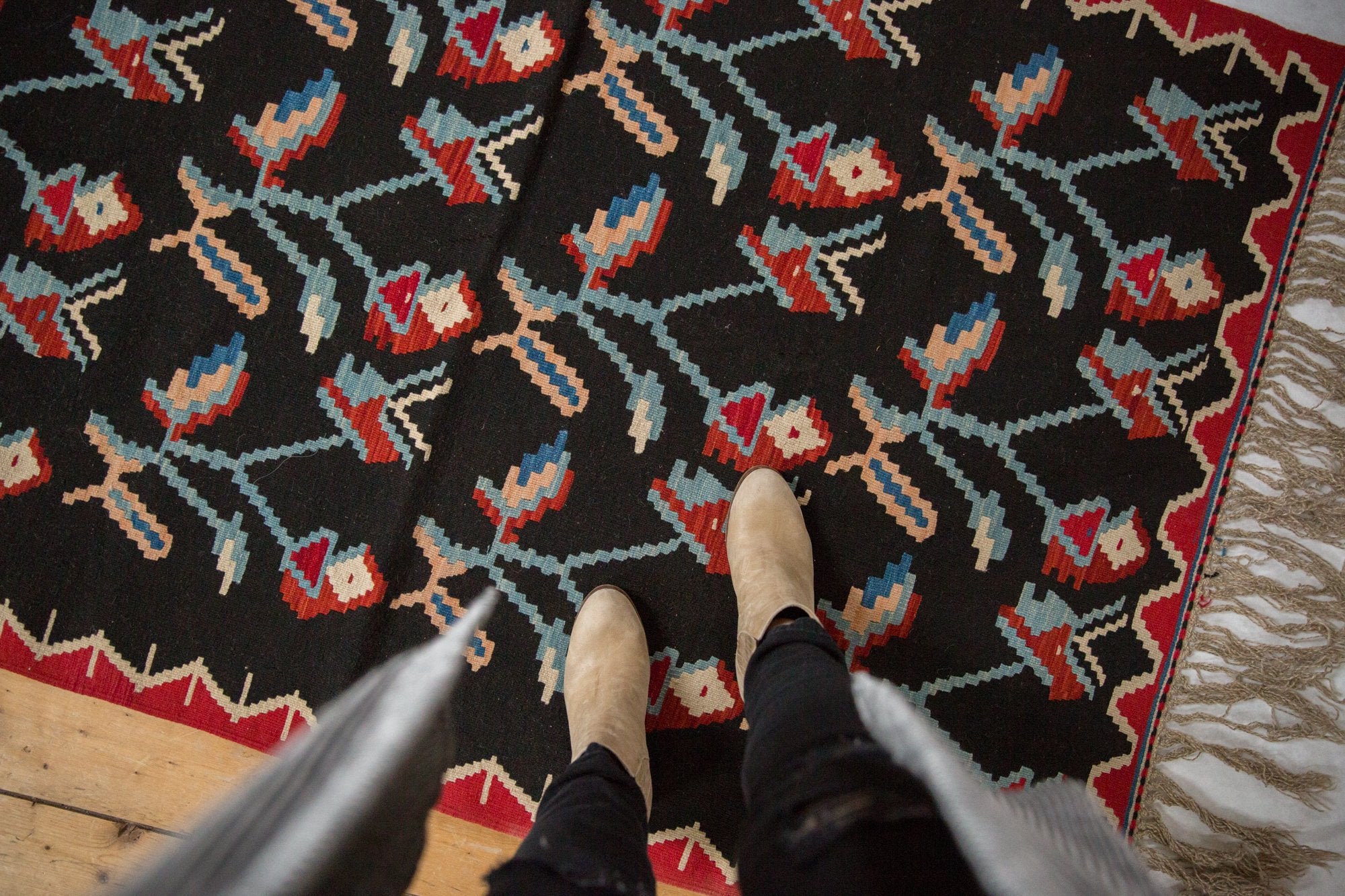 4x6 Vintage Natural Dyes Turkish Kilim Rug // ONH Item mc001157 Image 1