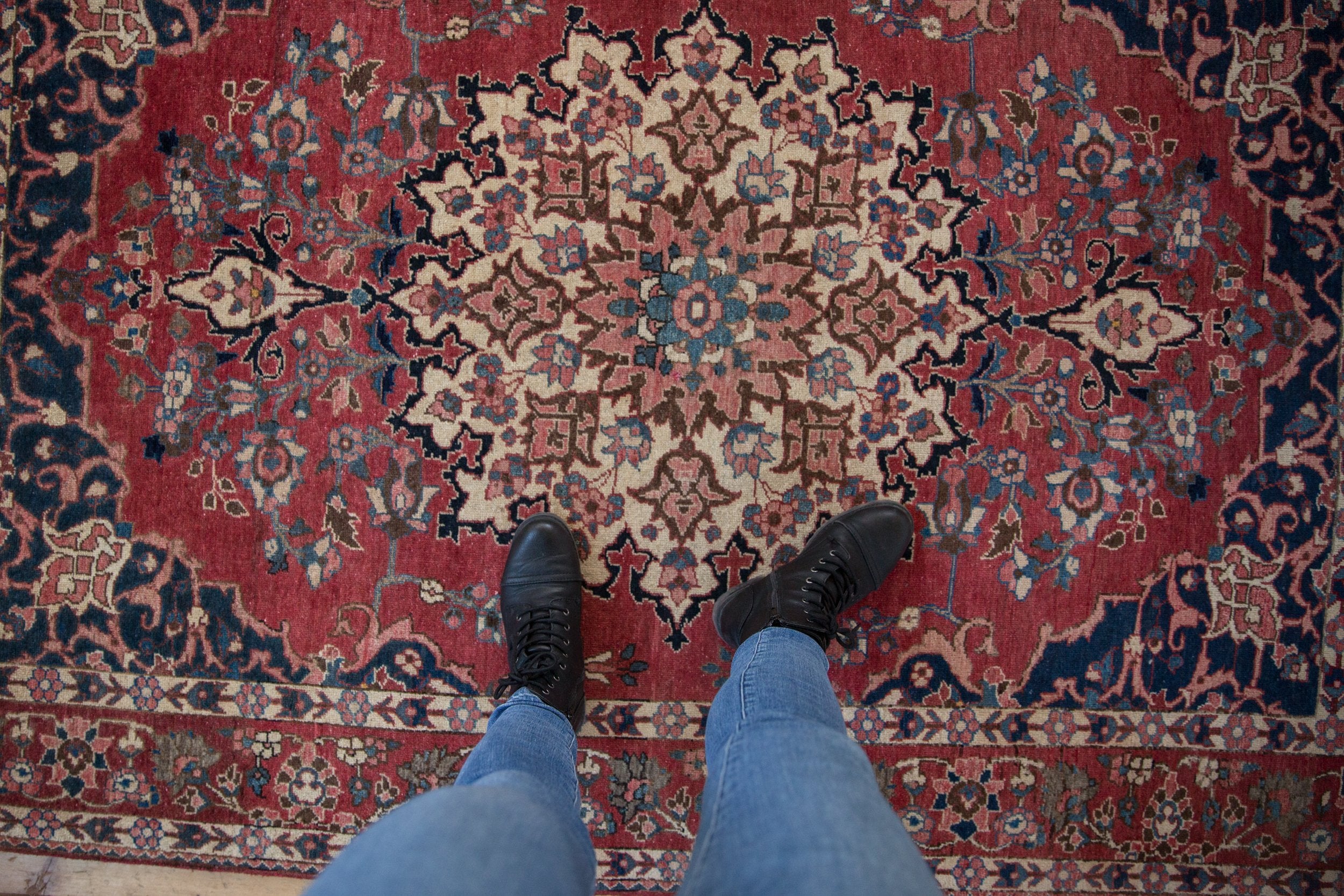 5x7 Vintage Baktiari Rug // ONH Item mc001887 Image 1