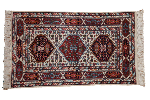 3x5 Vintage Indian Caucasian Design Rug // ONH Item mc002156