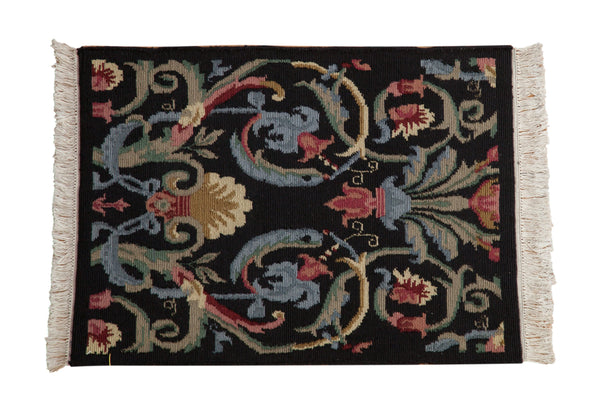 2x3 Vintage Contemporary Indian Savonnerie Design Rug Mat // ONH Item mc002176