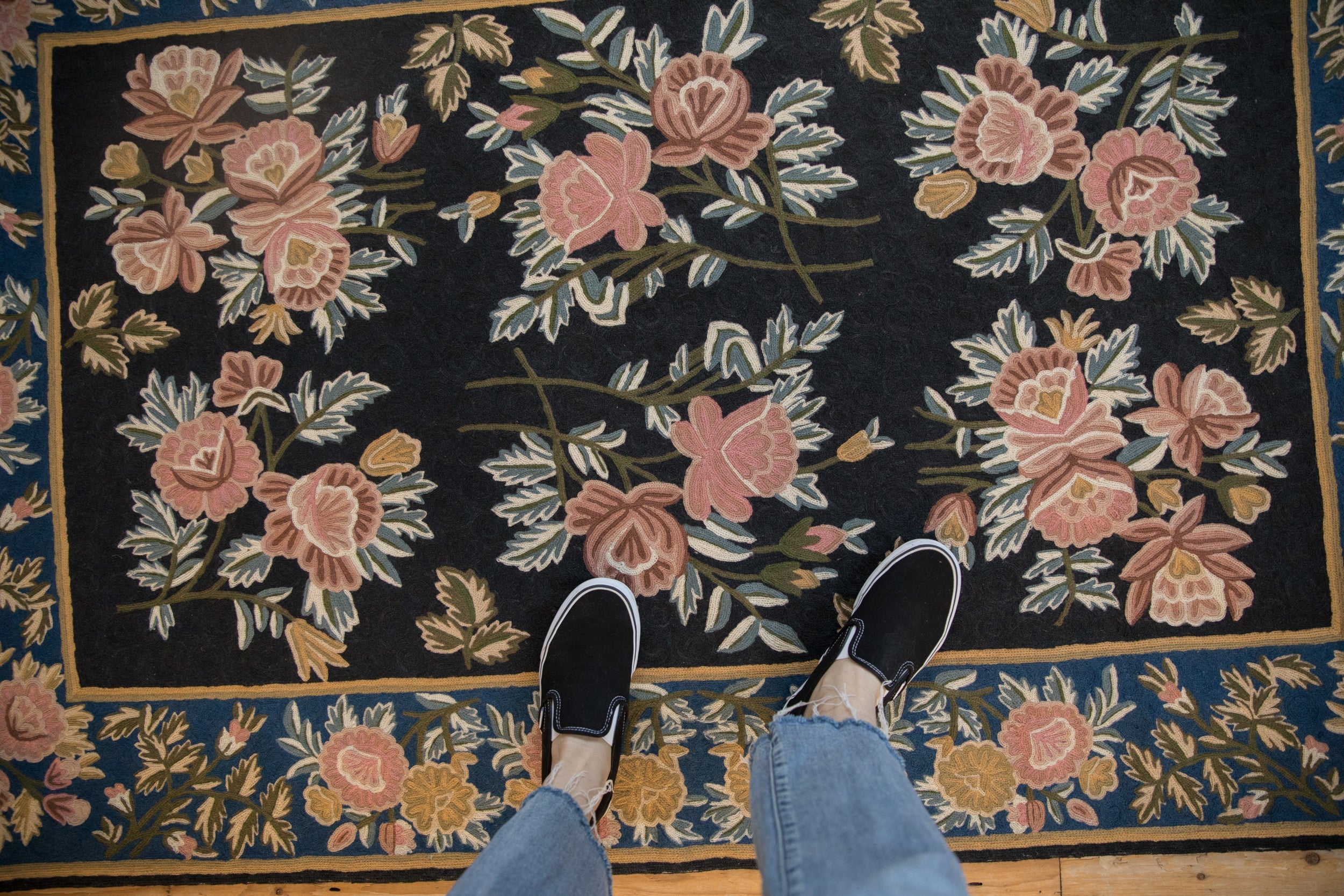 3.5x6 Vintage Chainstitch Rug // ONH Item mc002325 Image 1