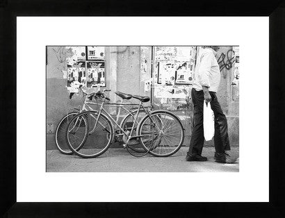 BLACK FRAME: 18x22 print 27x21 outer edge // ONH Item nh00176