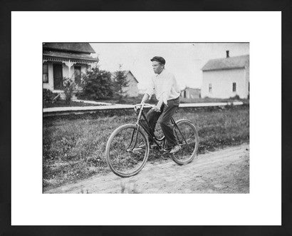 Black Frame // ONH Item nh00302 Image 1