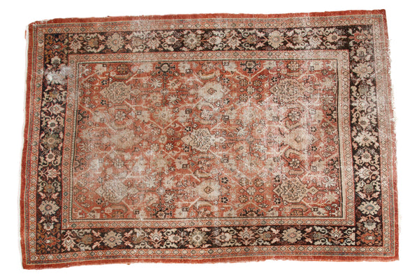 Distressed Vintage Mahal Carpet