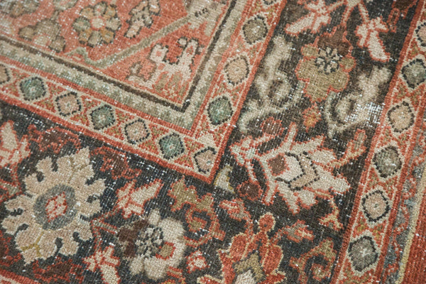Distressed Vintage Mahal Carpet