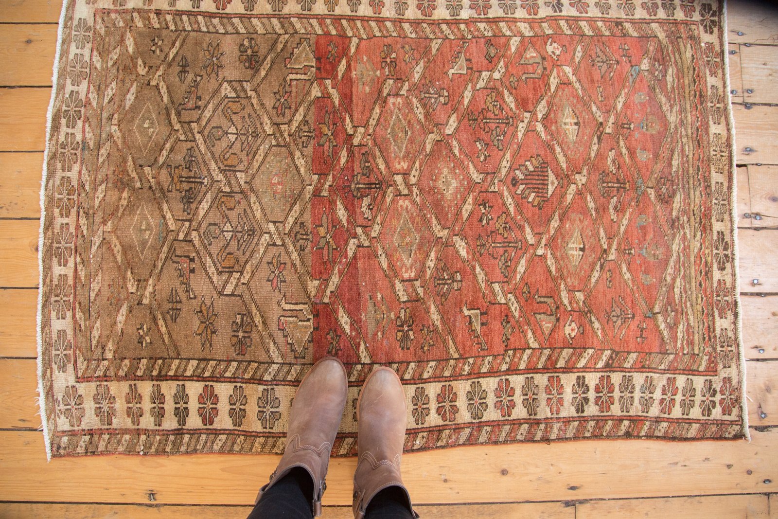 3.5x5 Vintage Distressed Northwest Persian Rug // ONH Item sm001318 Image 1