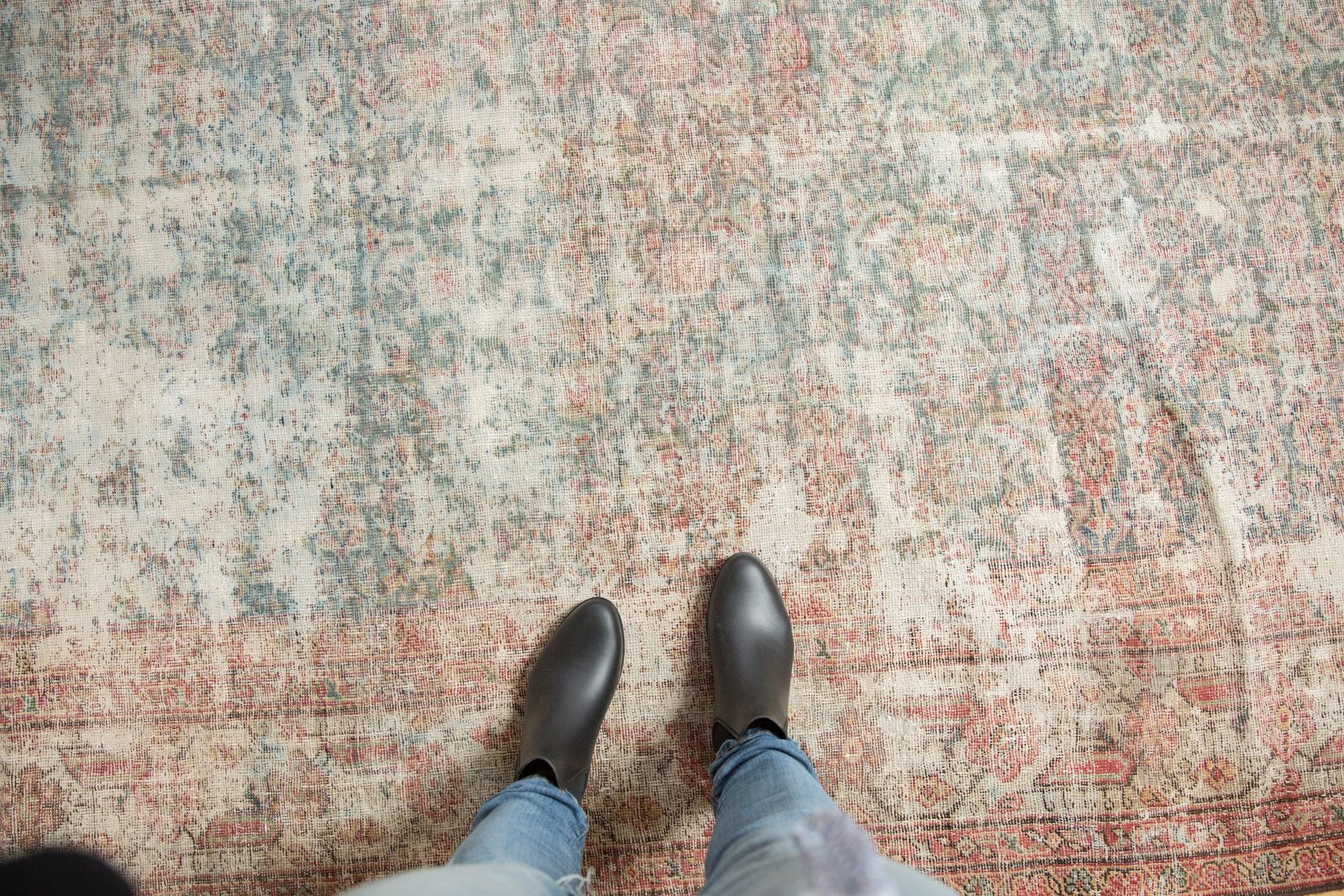  Vintage Distressed Mahal Rug Runner / Item sm001363 image 2