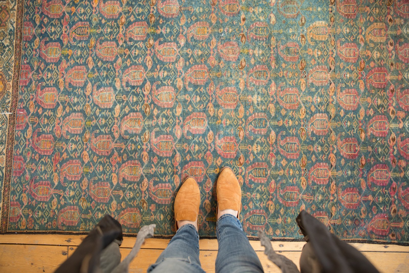 4.5x6 Vintage Distressed Sampler Malayer Rug // ONH Item sm001366 Image 1